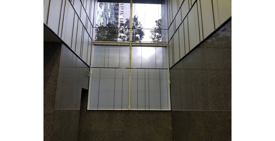 新宿にて改修工事