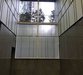 新宿にて改修工事