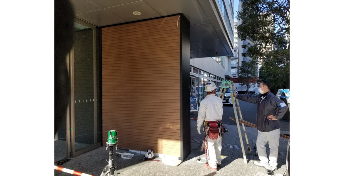 新宿にて改修工事