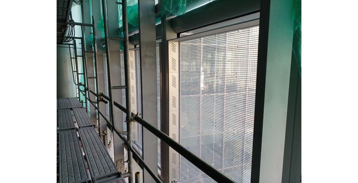 新宿、装飾金物工事他