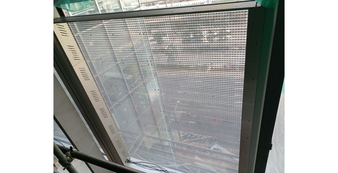 新宿、装飾金物工事他